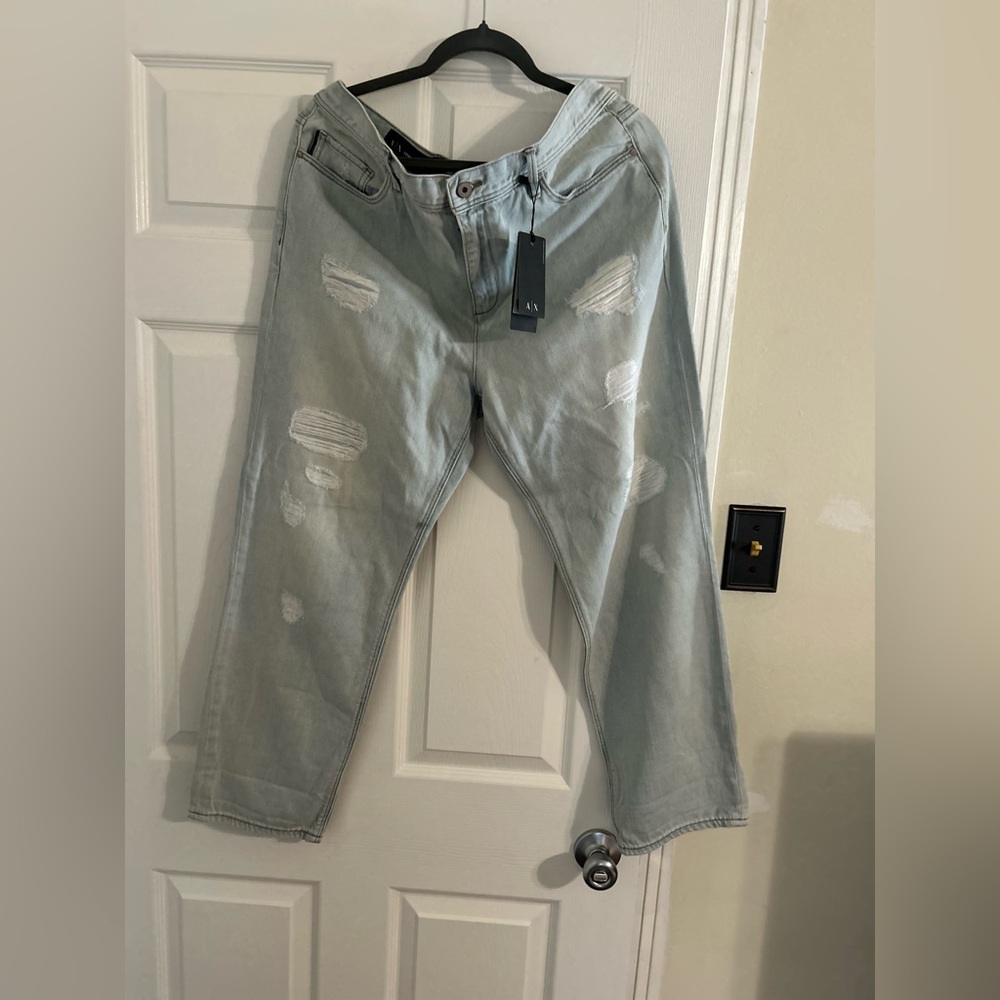 Men's Distressed Light  Blue Pre Wash Jeans